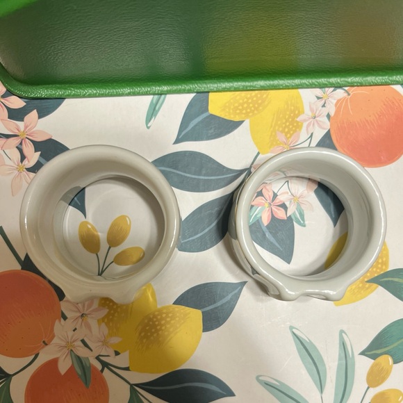 Vintage Avon Strawberry soap and napkin holder set. Gold trim - Picture 6 of 9